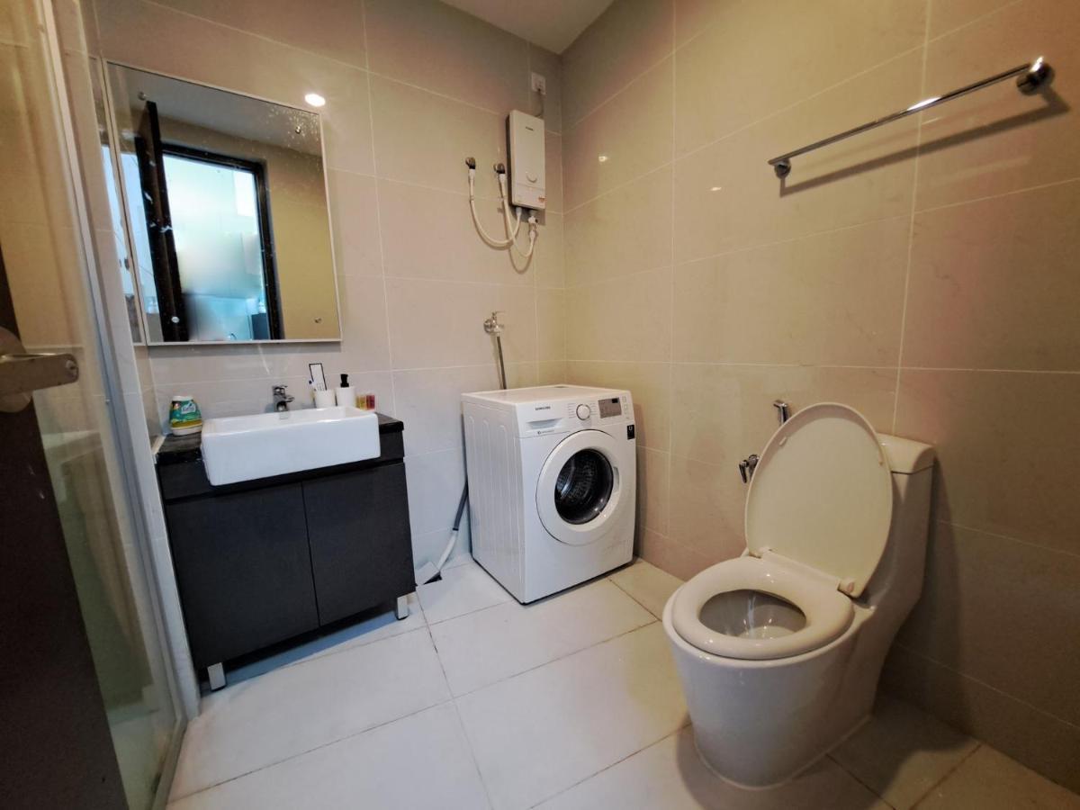Cozy Home Country Garden At Dangabay Of Jb, Free Wifi And Streaming جوهر بهرو المظهر الخارجي الصورة